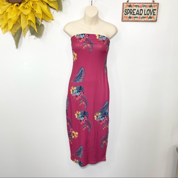 Dresses & Skirts - NWT medium Pink blue and yellow strapless bodycon floral stretchy midi dress.
